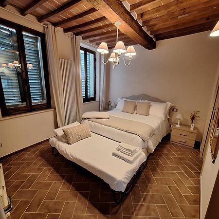 Lastamperia19 Camere-Rooms Montepulciano Stazione Kültér fotó