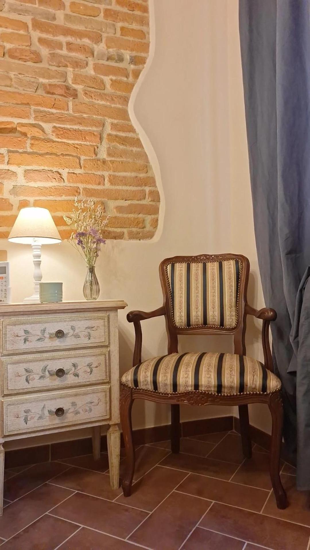 Lastamperia19 Camere-Rooms Montepulciano Stazione Kültér fotó